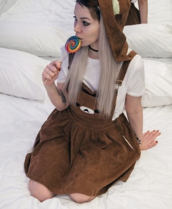 Позволь мне провести тебя по пути удовольствия и развлечений, чтобы ты почувствовал всю мою чувственность и страсть. У меня шикарное тело, умелые руки и язычок, которые помогут тебе расслабиться и забыть обо всем.
В моих апартаментах в центре Москвы ты окунешься в атмосферу роскоши и уюта, где каждый момент станет наслаждением. Мои плотные губки и ловкие пальчики знают, как доставить тебе незабываемое удовольствие.
Я предлагаю широкий спектр услуг, от расслабляющего массажа до страстного секса. Мы можем воплотить все твои самые смелые фантазии и сделать твои мечты реальностью.
Мои гости остаются довольными и возвращаются ко мне снова и снова. Тебе это тоже понравится, поверь мне. Все мои фотографии реальны, и я выгляжу еще лучше вживую.
Не упусти возможность окунуться в мир наслаждения и страсти со мной в Москве. Жду тебя, мой дорогой! 😘 11368, 22 года